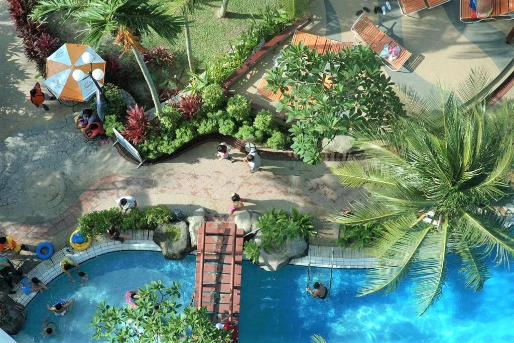 Sea View Paradise Apartment Tanjung Bungah  Exterior photo