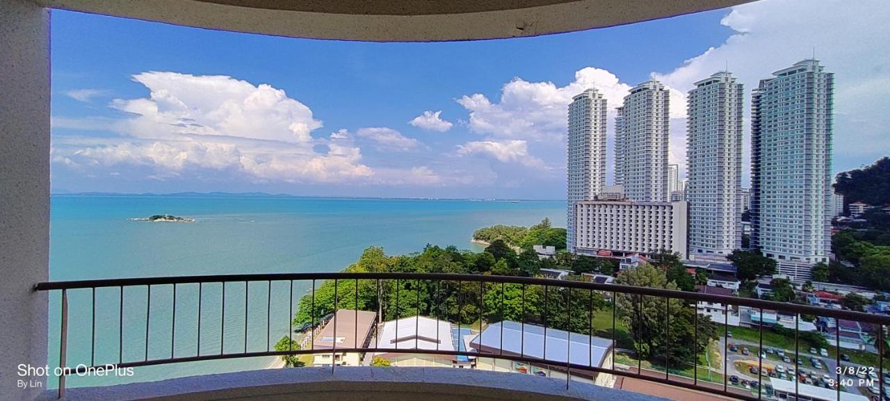 Sea View Paradise Apartment Tanjung Bungah  Exterior photo